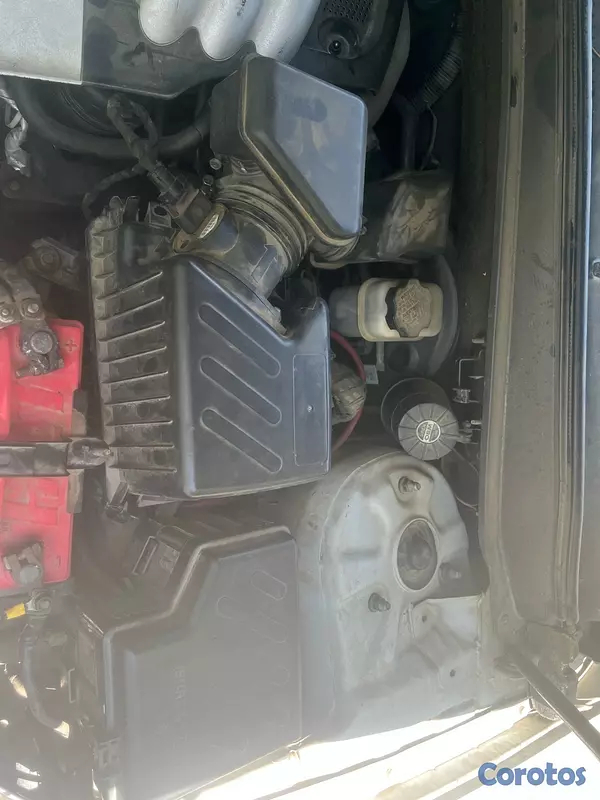 jeepetas y camionetas - Hyundai Santa Fe, muy buenas condiciones y buen precio  9