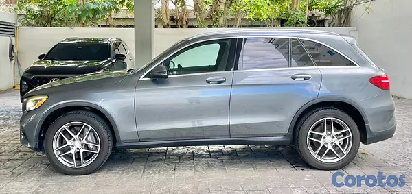 jeepetas y camionetas - Mercedes-Benz Clase GLC 300  4