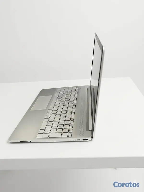computadoras y laptops - Laptop HP 15" | Core i7 12va Gen | 16GB RAM | 512GB SSD + Estuche Targus
 2