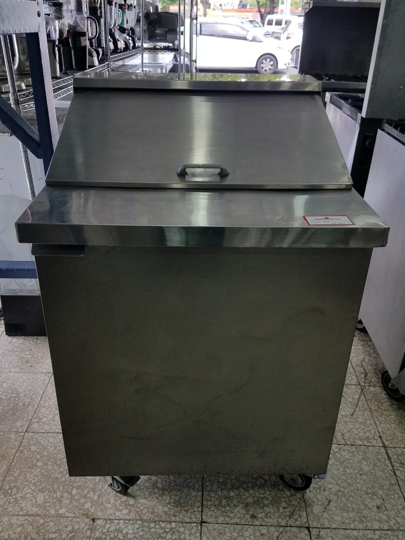 servicios profesionales - Beverage Air, Mesa Fría 3