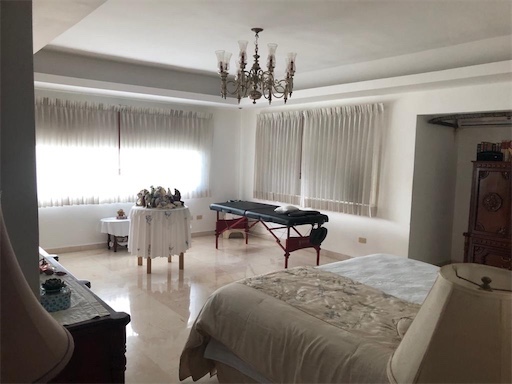 apartamentos - Venta de apartamento en los cacicazgos de 335mts Distrito Nacional piso 4 8