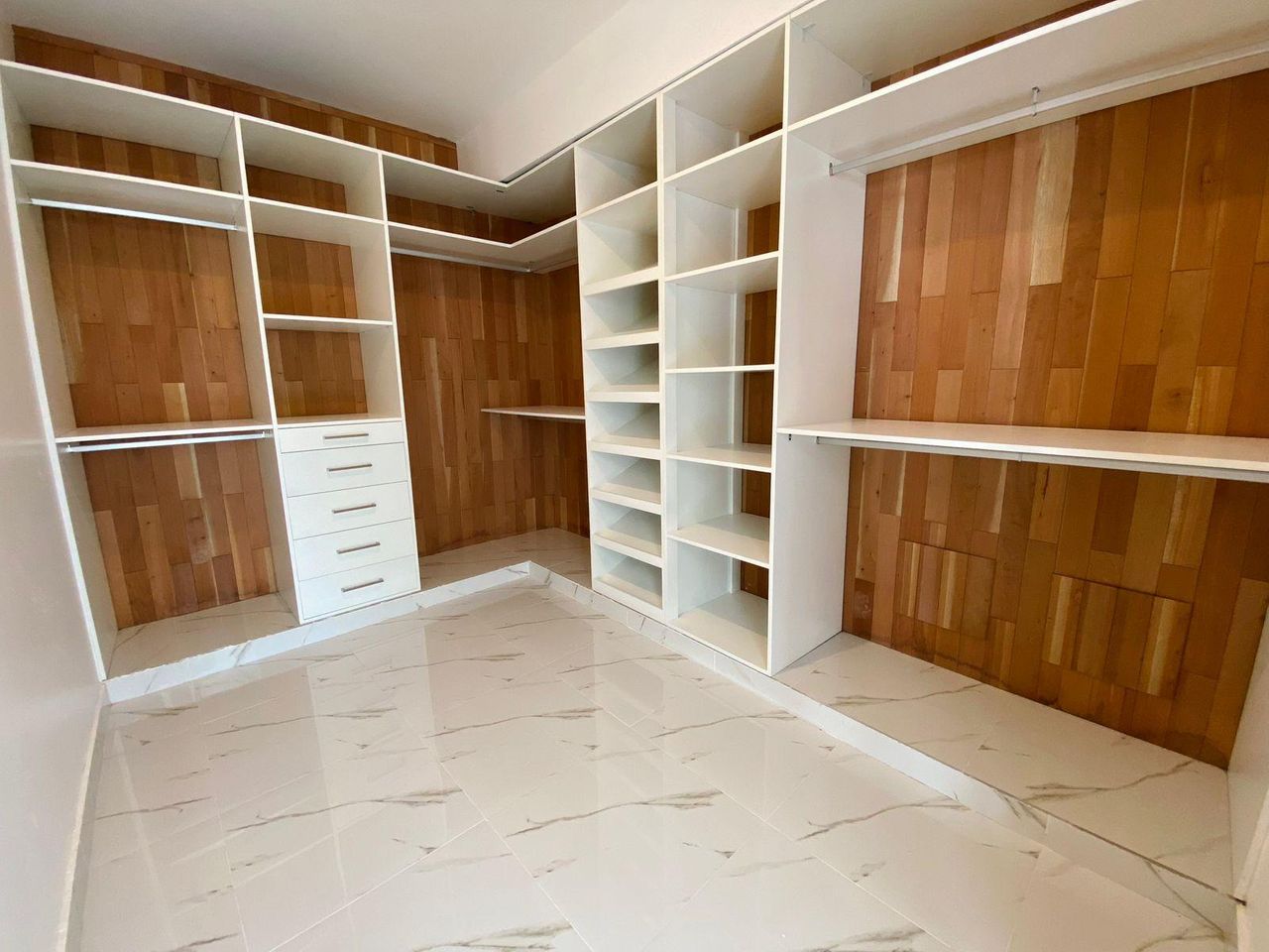 casas - Moderna Casa con Habitación en Planta Baja y 2 Cocinas con Línea Blanca incluida 6