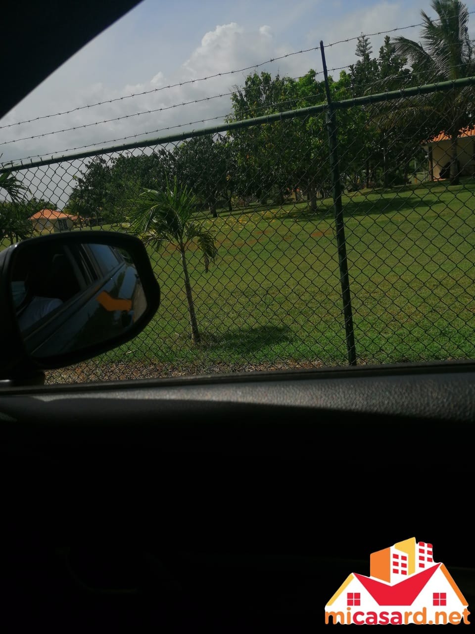 solares y terrenos - Terreno de 96,500 metros en Boca Chica 2