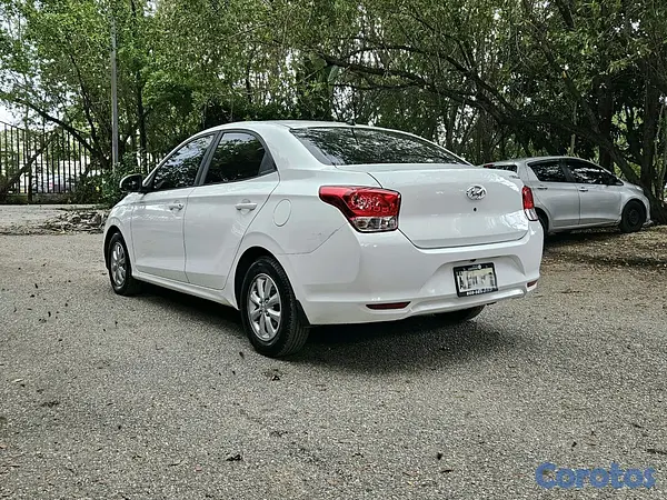 carros - Hyundai Verna 2020 3