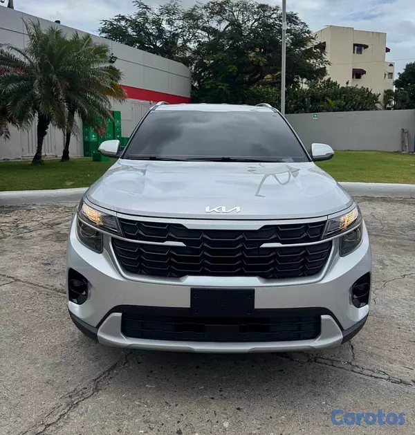 jeepetas y camionetas - Kia Seltos LX 2025 3