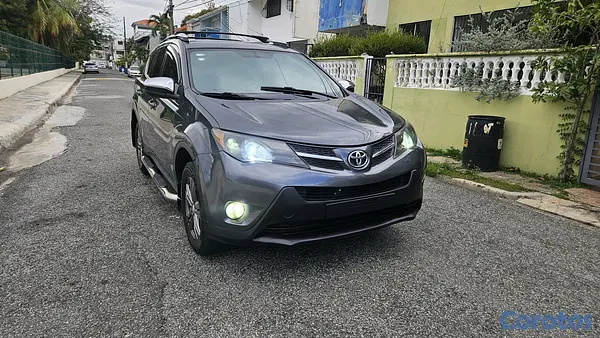 jeepetas y camionetas - Toyota rav4 2015 6