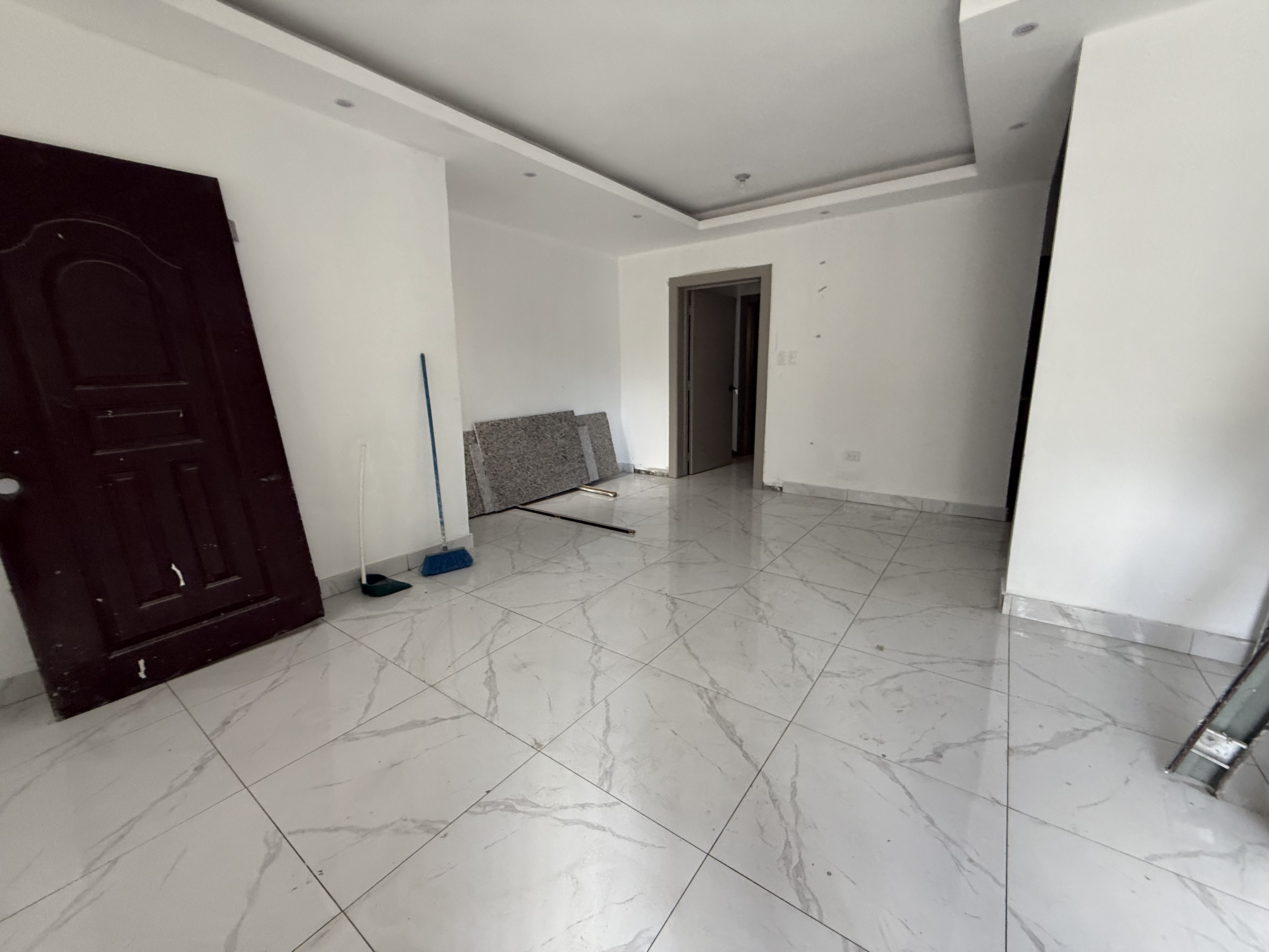 apartamentos - Vendo independencia klm 7 primer nivel 70 mtrs una 7