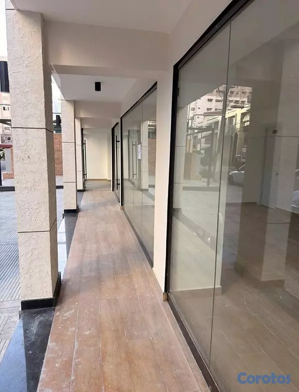 oficinas y locales comerciales - hermoso local completamente nuevo en renta  3