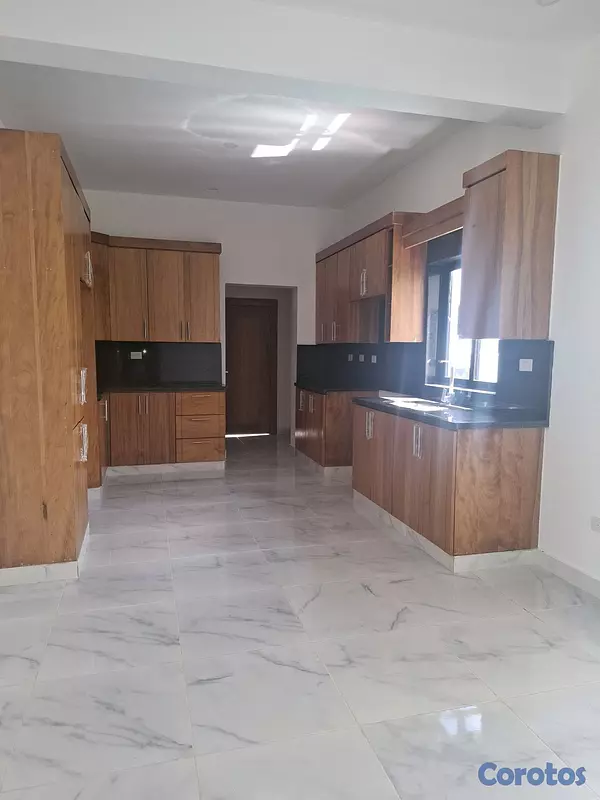 casas - Moderna casa 🏡 a 4 minutos de playa dorada Con buenos espacios  4