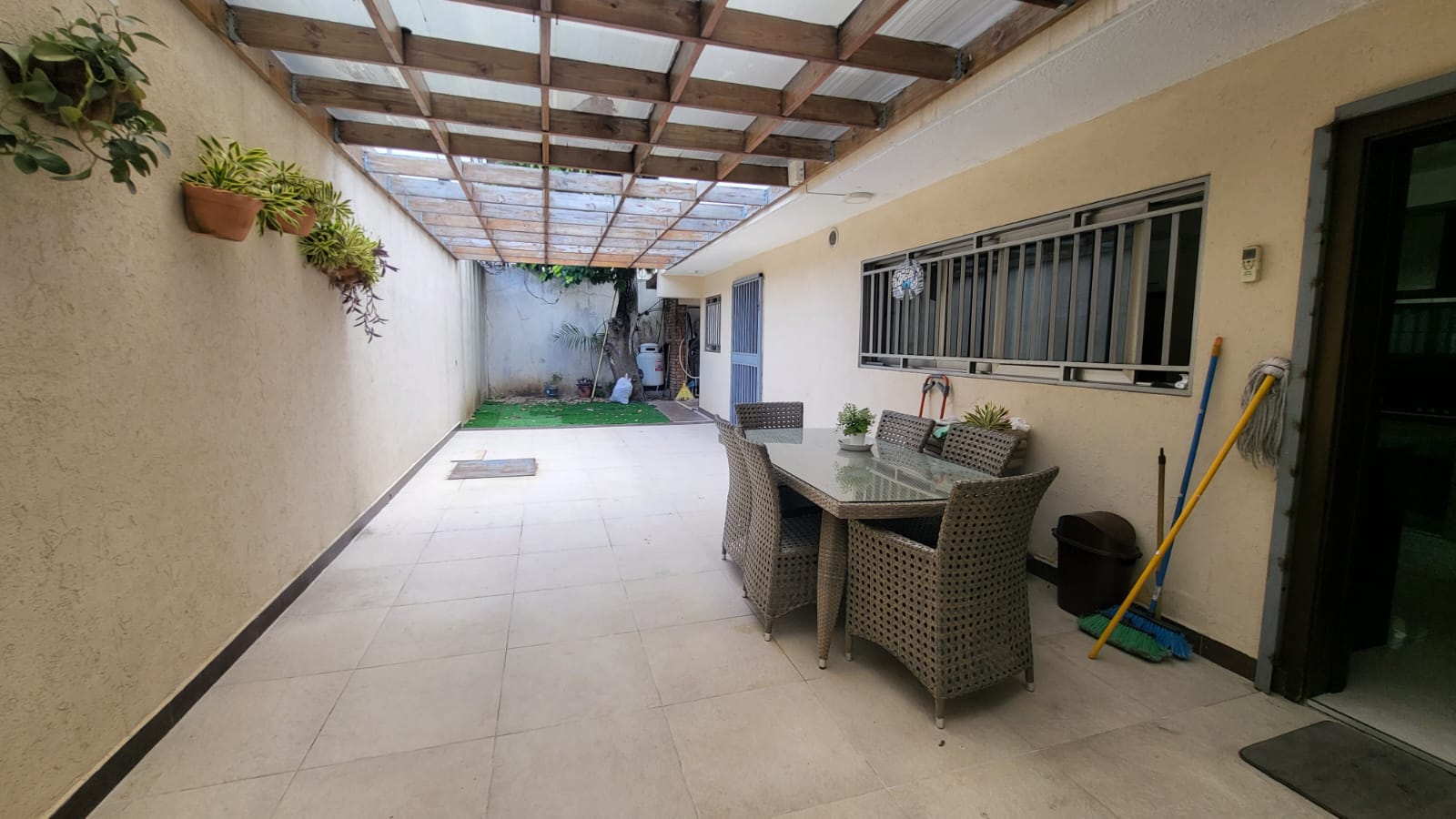 casas - Casa en Venta en Los Cacicazgos 4 hab. con baño 9