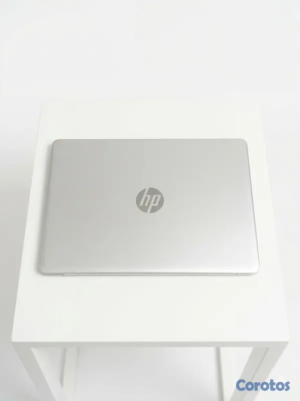 computadoras y laptops - Laptop HP 15" | Core i7 12va Gen | 16GB RAM | 512GB SSD + Estuche Targus
 3