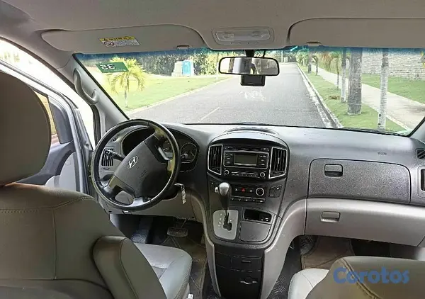otros vehiculos - Venta HYUNDAI STAREX 2019 6
