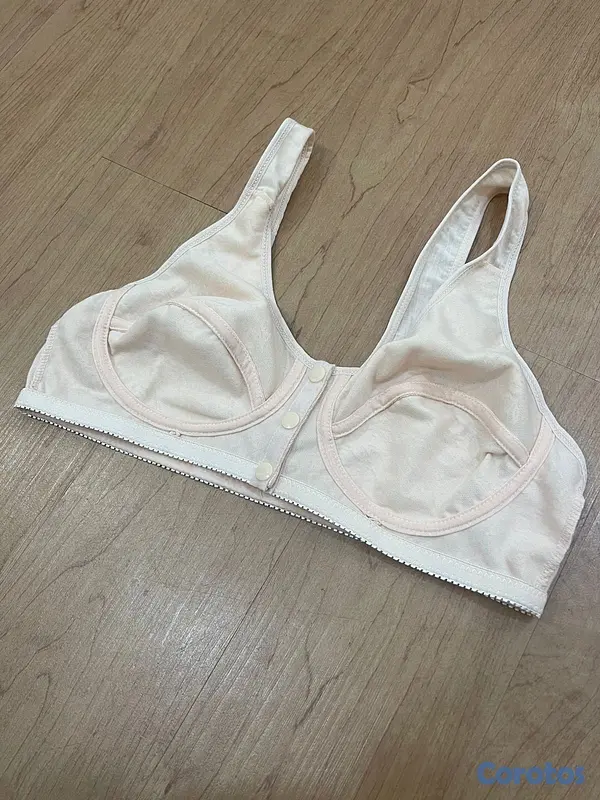 ropa para mujer - Brasier sin barillas 
250 C/U 
3 colores disponibles 5