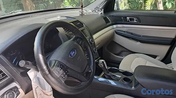 jeepetas y camionetas - Nissan Pafhannder 2015 poco uso  5