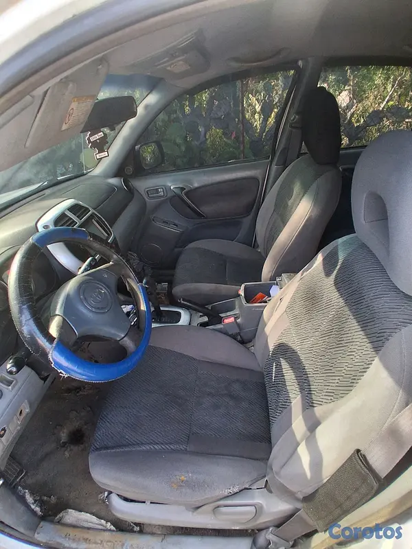 jeepetas y camionetas - A BUEN PRECIO!!! RAV4 2001  4