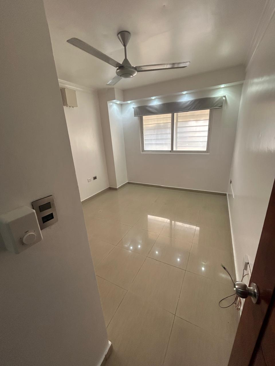 apartamentos - Apartamento en venta en Evaristo Morales 2