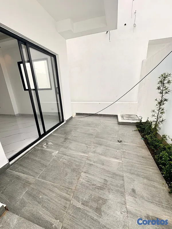 casas - venta de casa moderna en la autopista de san isidro brisa oriental  9