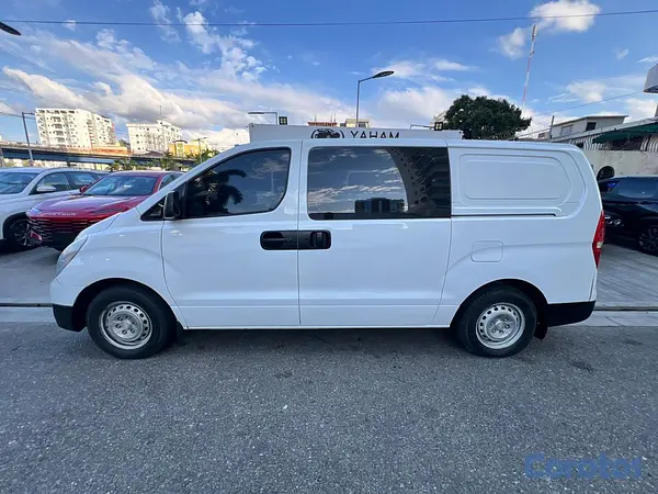 jeepetas y camionetas - HYUNDAI H1 TQ6 2018 CARGA-PASAJEROS 4