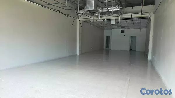 oficinas y locales comerciales - Local en Venta en Av. Rómulo Betancourt, 125m2, Punto Comercial 2