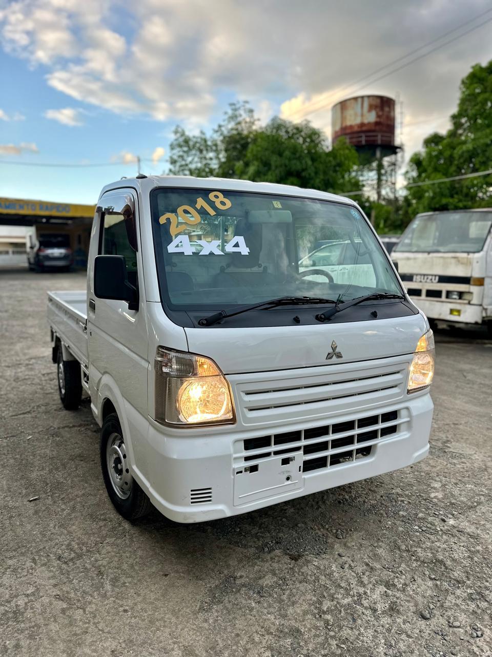 jeepetas y camionetas - camión mitsubishi 2018