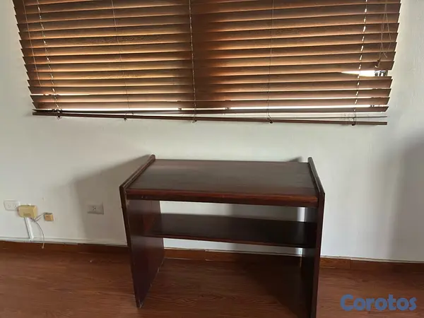 oficinas y locales comerciales - SE ALQUILA CONSULTORIO MEDICO SECTOR GAZCUE 12