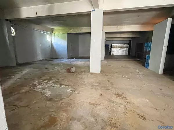 oficinas y locales comerciales - Local en primer nivel en zona alto tránsito  4