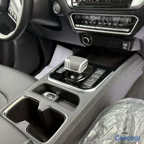 jeepetas y camionetas - ISUZU DMAX DTCi 2025 8