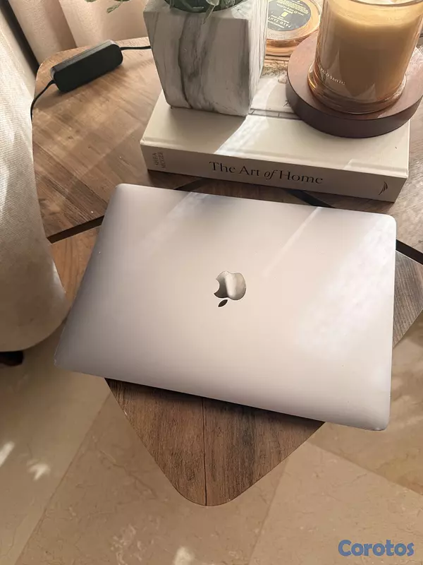 computadoras y laptops - vendo mac book air muy buenas condiciones 1