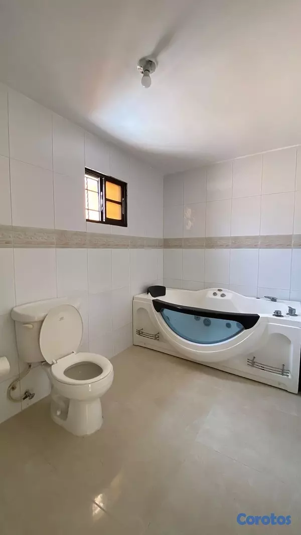 casas - Venta de casa en la autopista de san isidro prado oriental Santo Domingo  7