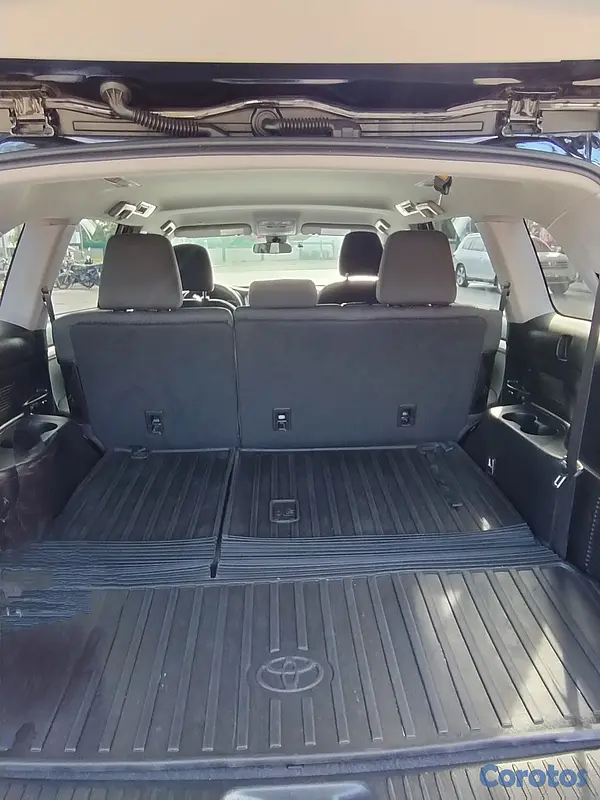 jeepetas y camionetas - Toyota Highlander  10