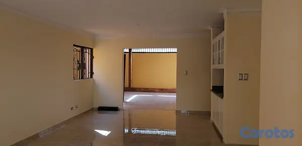 apartamentos - Casa en cabimar cerca de la charles 5