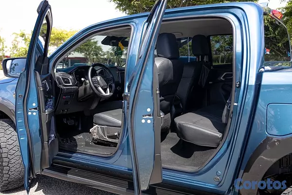 jeepetas y camionetas - Isuzu Dmax 2025 europea  11