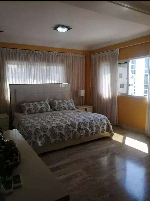 penthouses - Penhouse clásico en en venta, piso 9 en Naco, Distrito Nacional 8