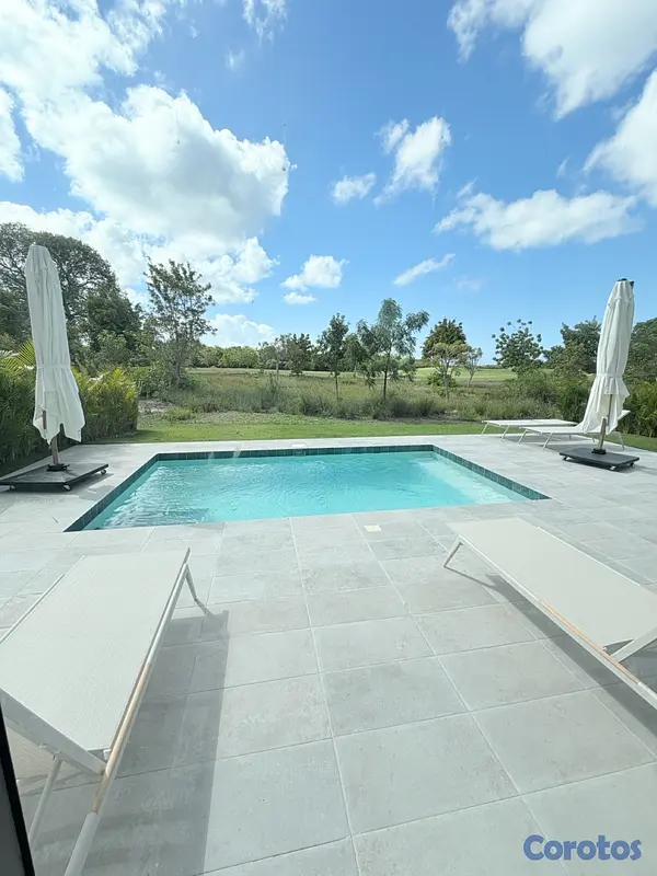 casas vacacionales y villas - venta de Villa de lujo con piscina y playa cerca en playa nueva Romana amueblada 10