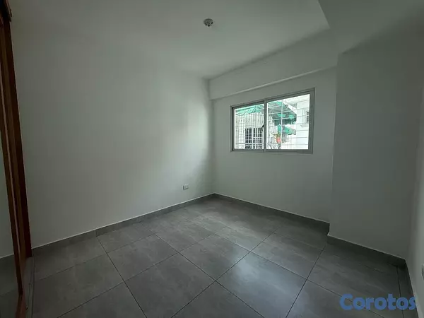 apartamentos - vendo en el millón pis 4 tres habitaciones 2.5 baños dos parqueo balcón servicio 6