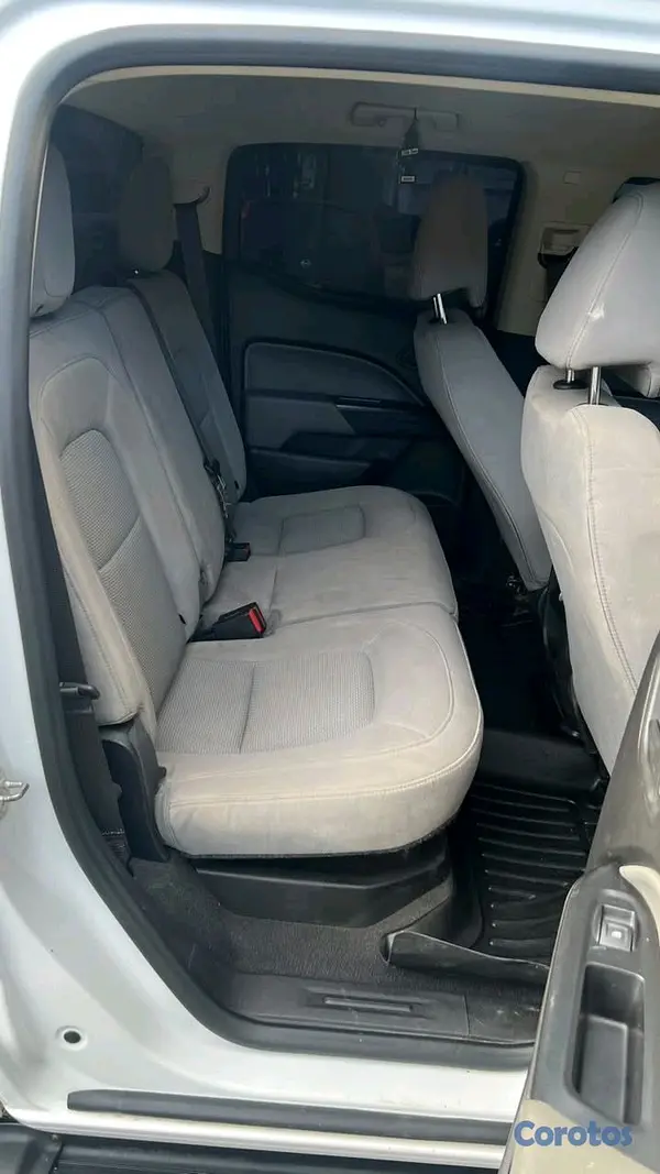 jeepetas y camionetas - chevolet colorado 2019 4