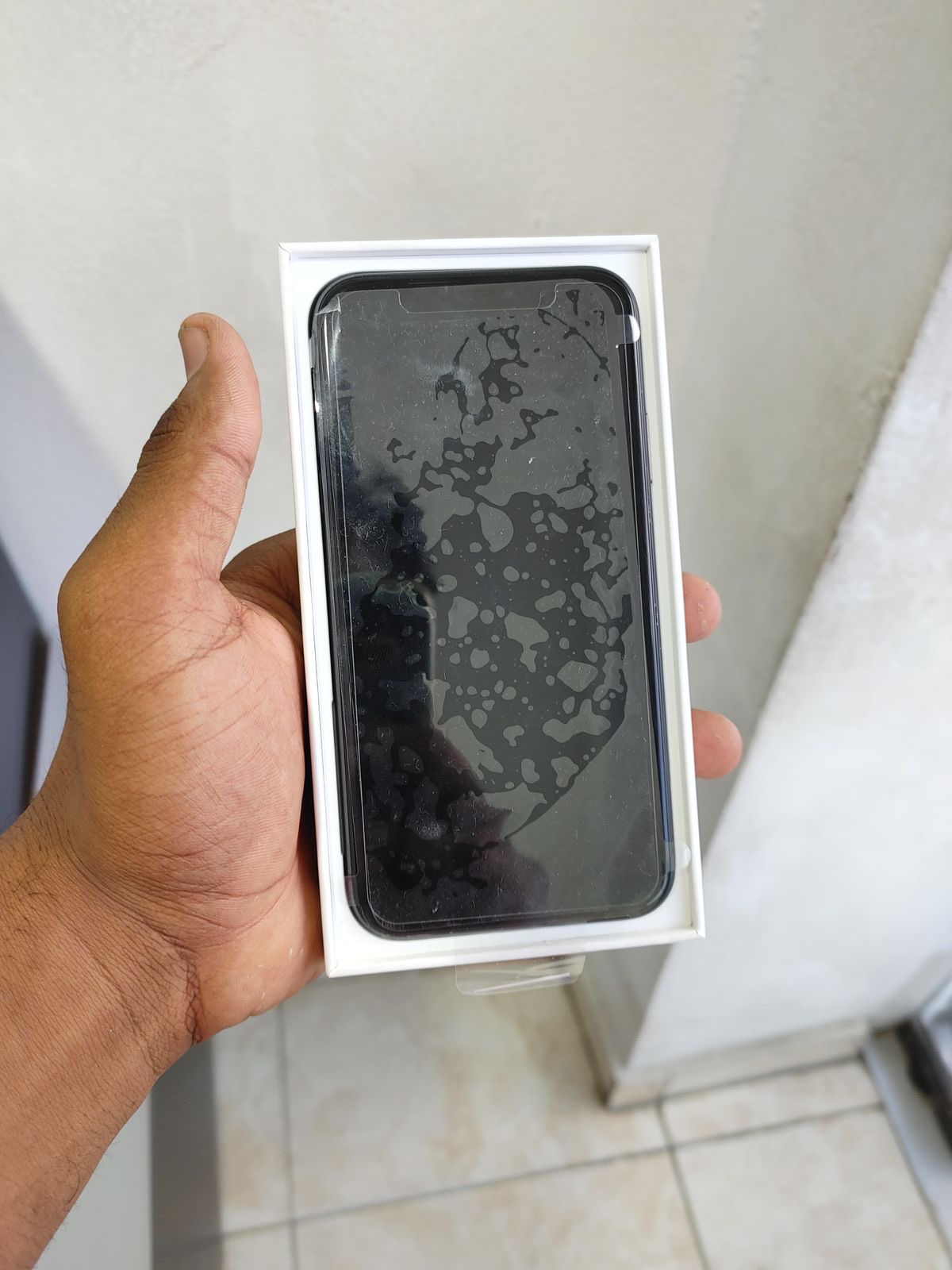 celulares y tabletas - iPhone 11 64GB turbo sim batería en 90% como nuevo 2