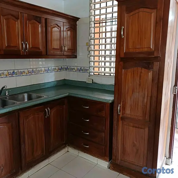casas - Vendo Casa Amplia, Bonita y Cómoda.  4