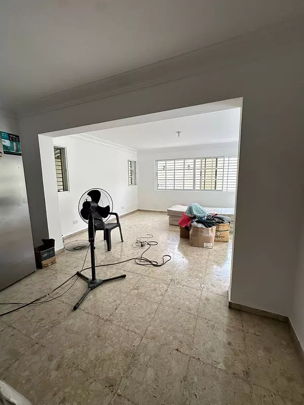 casas - Se Alquila Casa – La Castellana 10
