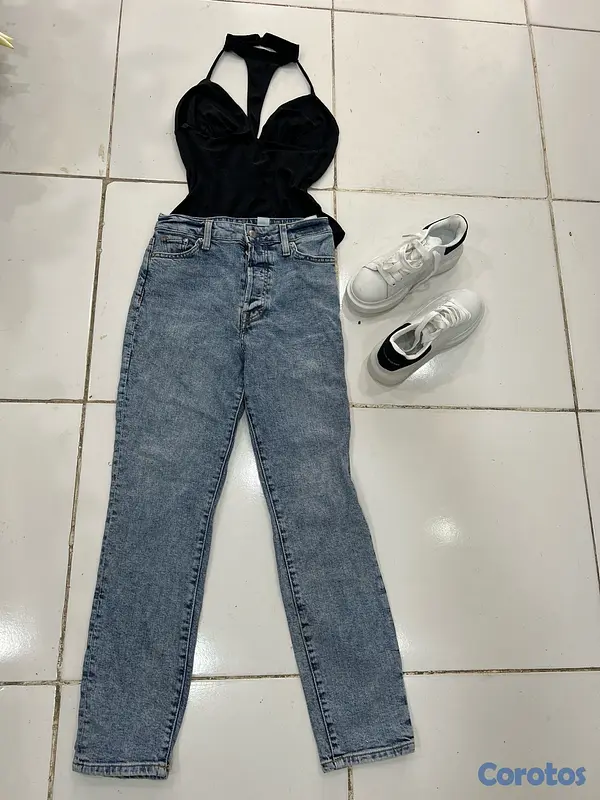 ropa para mujer - Venta de Caja de Ropa de Hombre y de Mujer incluye zapatos , tenis , Tacones  8