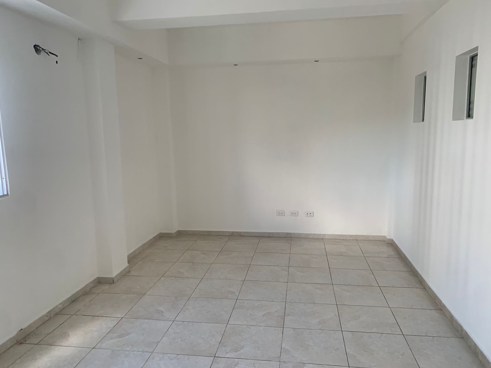 oficinas y locales comerciales - alquiler local en los Prados  1