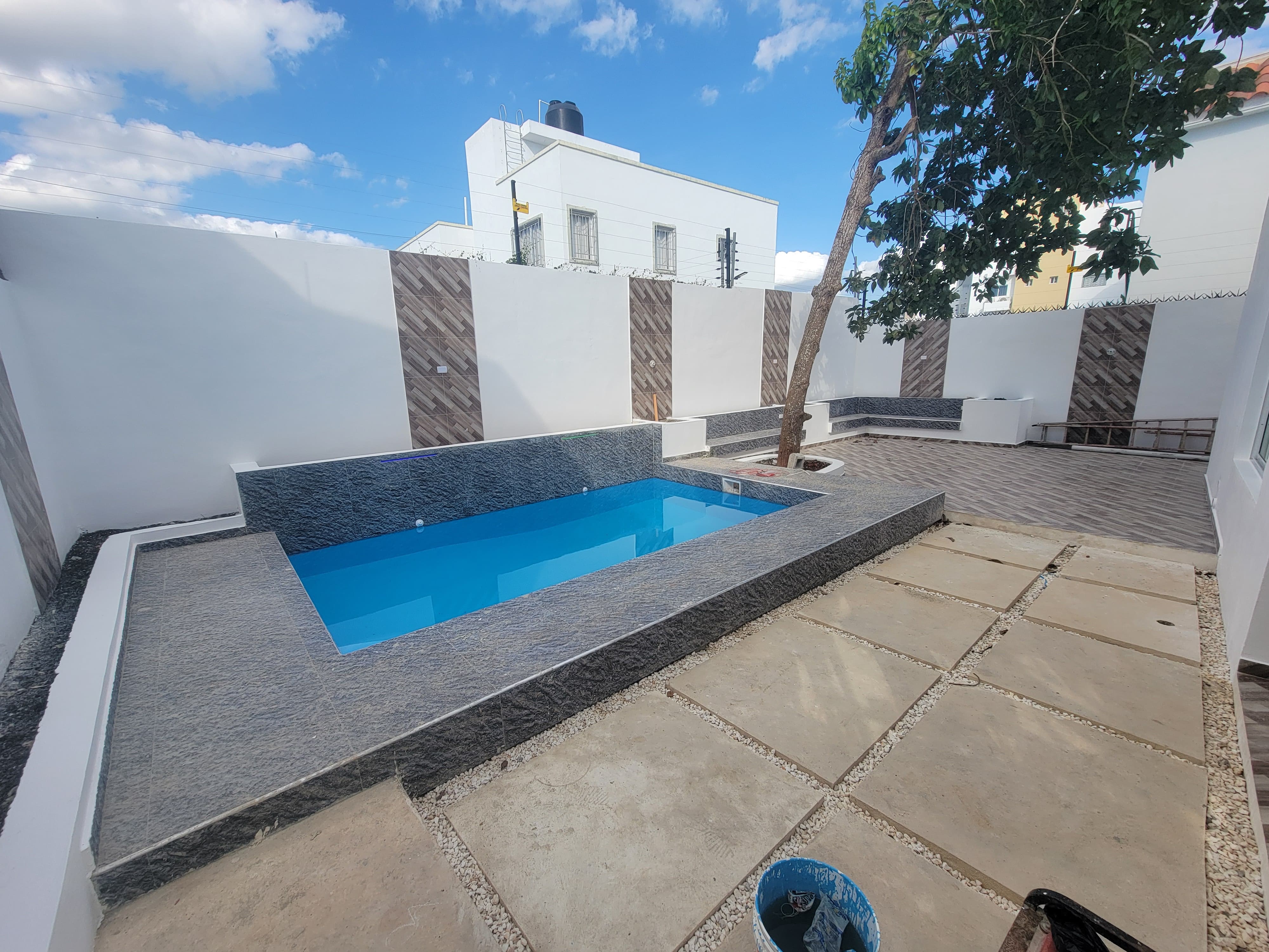 apartamentos - Se Vende Casa de lujo ubicada en Prado oriental  9