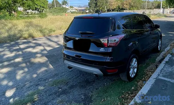 jeepetas y camionetas - Ford escape 2017 9