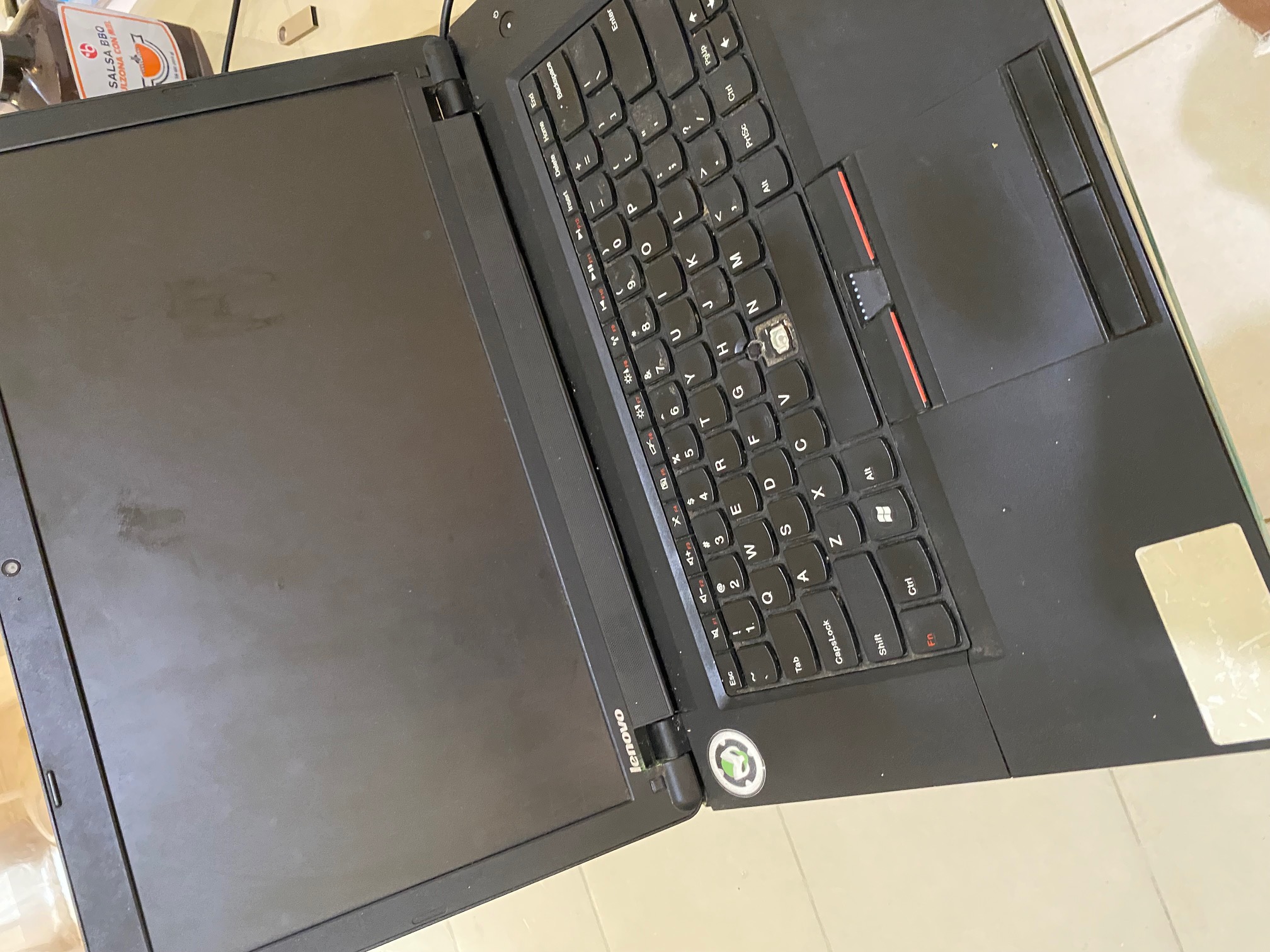 computadoras y laptops - Laptop Lenovo Thinkpad EDGE de 17 pulgadas i3