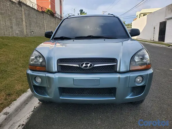 jeepetas y camionetas - Hyundai Tucson 2009 Excelentes condiciones  3