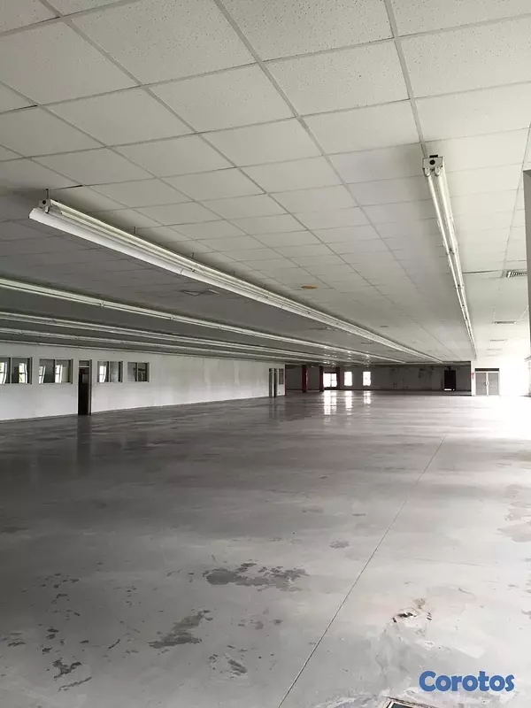 oficinas y locales comerciales - Gran nave Industrial Zona Franca San isidro  Posib 5