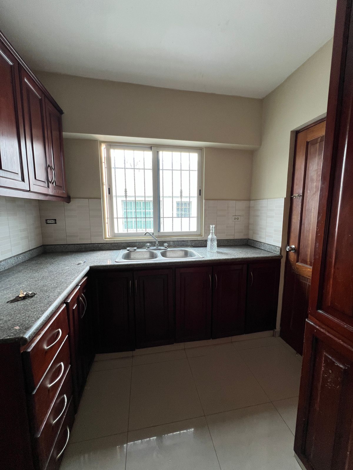 apartamentos - Alquilo apto espacioso de 3 habitación más un estu 4
