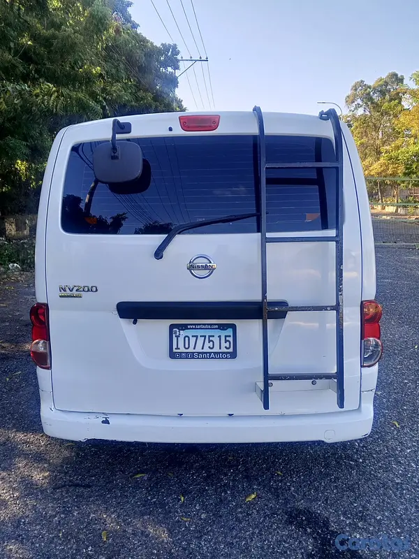 otros vehiculos - Nissan Vannette  2011 5