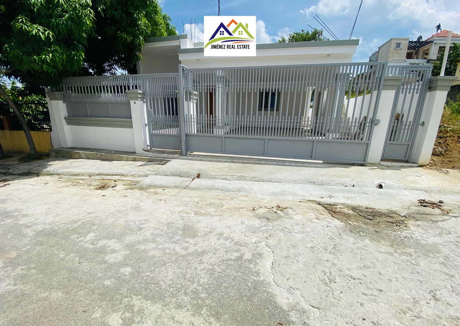 casas - CASA EN VENTA EN SANTIAGO DE LOS CABALLEROS PRÓXIMO ANTONIO OCHOA  0
