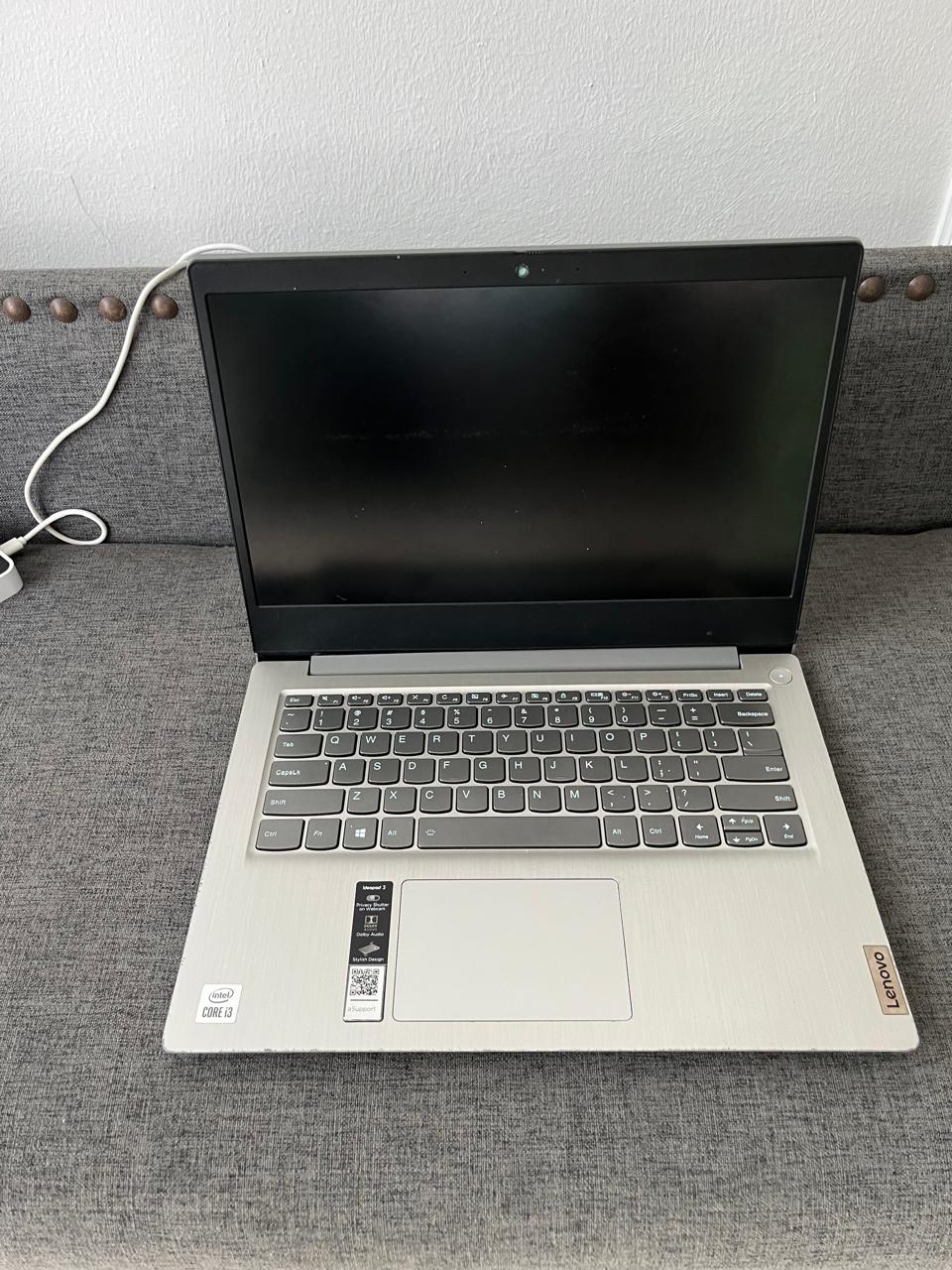 computadoras y laptops - Laptop Lenovo idealpad 3 intel core i3 14 pulgadas